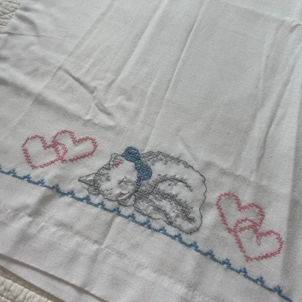 Vintage white cotton pillowcase cross stitch sleeping kitten‎ cat pink hearts